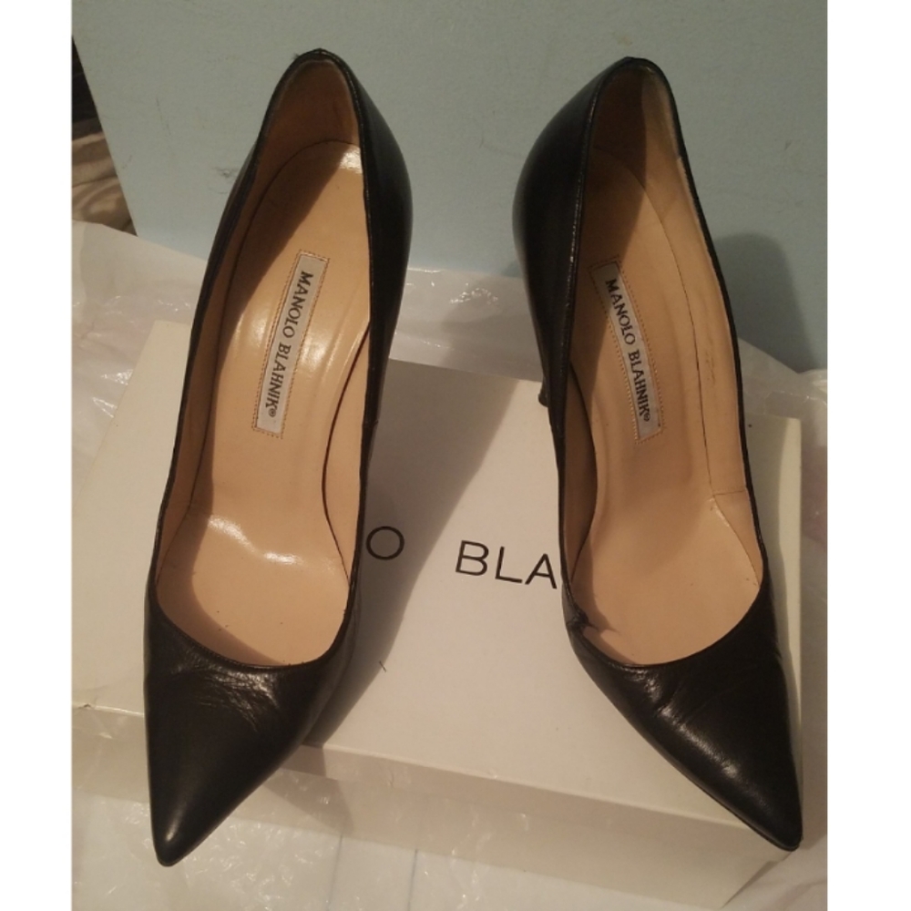 Manolo Blahnik Black Bb Kid Pumps Sz 37.5